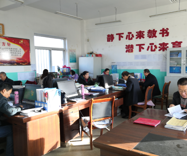 各地各高校加大方针挖潜力度积极为毕业生拓宽作业空间 各地各高校加大方针挖潜力度积极为毕业生拓宽作业空间